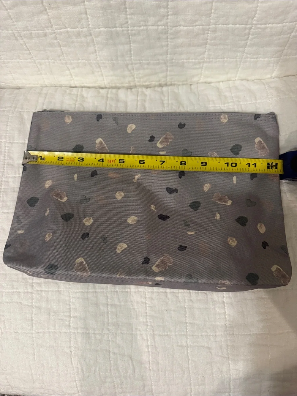 thirty-one Gray Heart & Spot Cosmetic/Travel Pouch